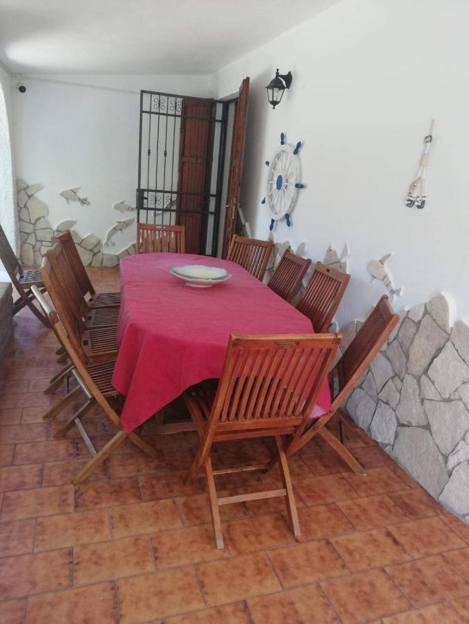 Villa Murgia Solanas  Exterior photo